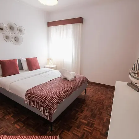 Besugo's House & Homestay szállás *
