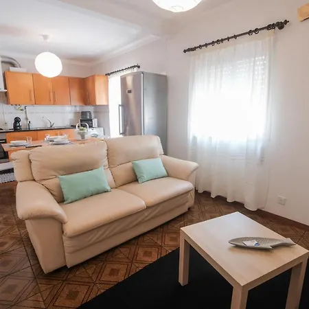 Homestay szállás Besugo's House &